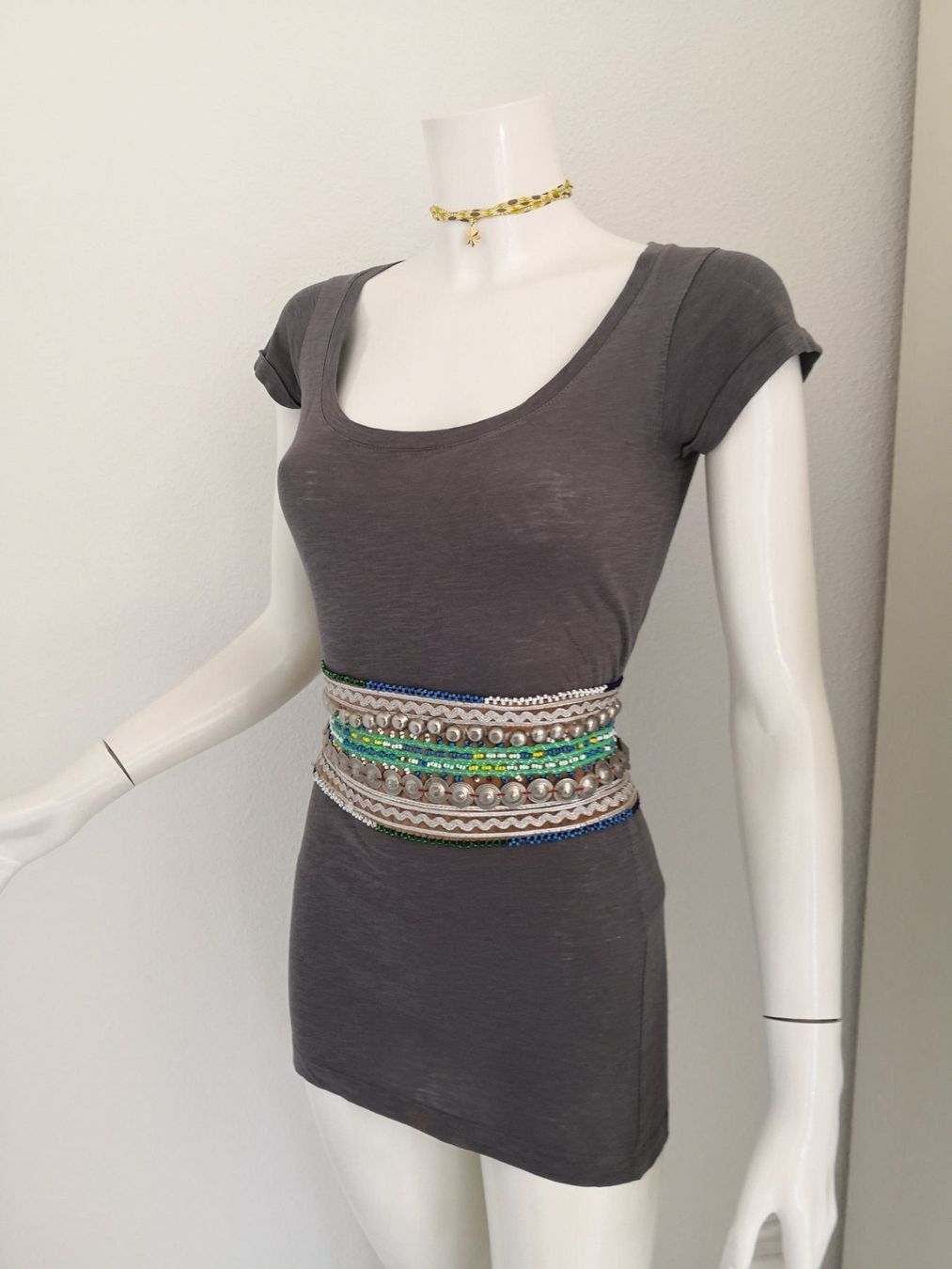 Mango T-shirt: 🤩MANGO T-SHIRT GRAU & PRADA P. – Usato da Olten venduto da Naja-Twins-Twins 3