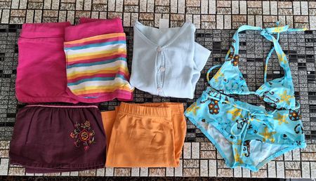 Kleiderpaket mit Biikini Gr 110/116