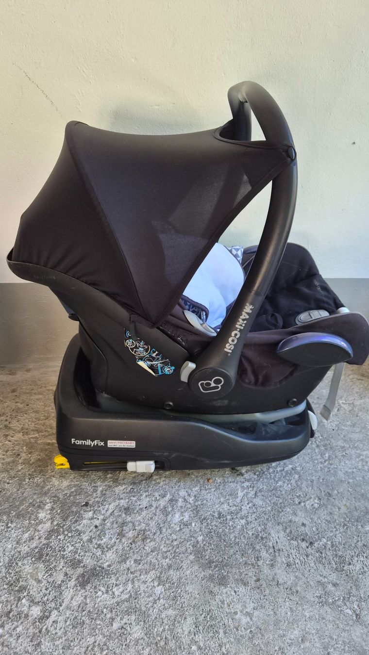 Maxi-Cosi Seggiolini per auto: Maxi Cosi mit Isofix – Usato da Frauenfeld venduto da frefi 6