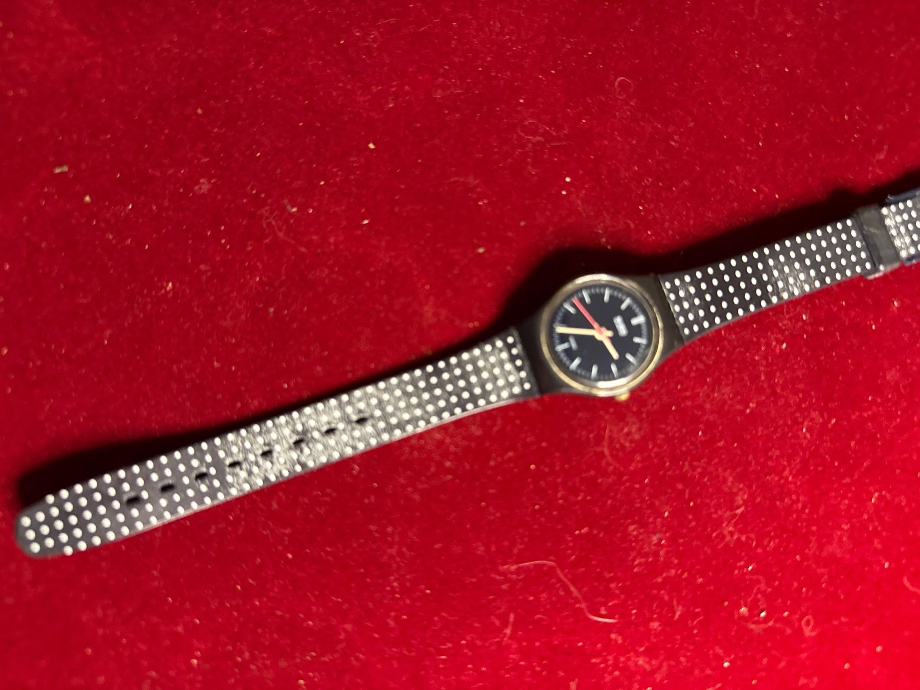 Swatch Uhren: Swatch 80 Jahre – Gebraucht aus Pfeffingen von Allhandelklgwatches 1