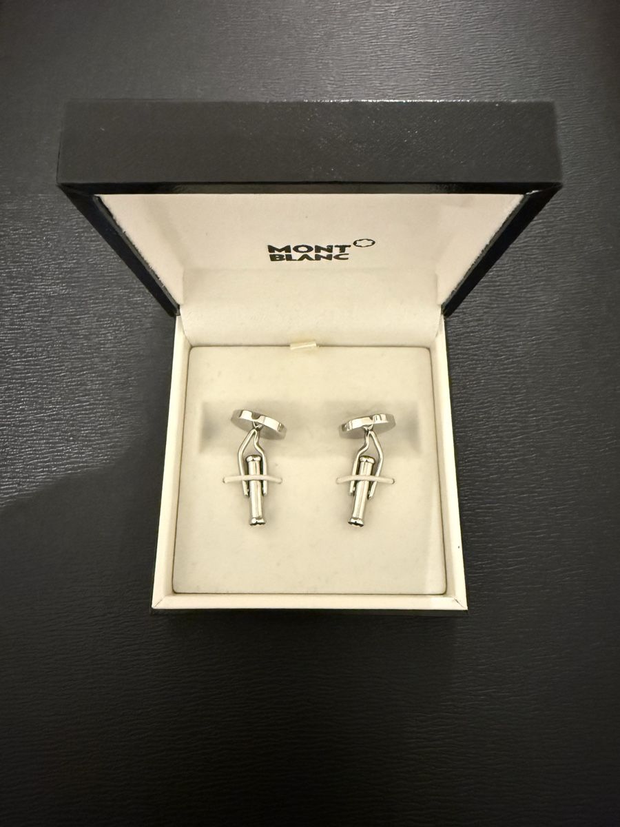Montblanc Gemelli: LOT MONTBLANC 3 MANSCHETTENKNÖPFE – Usato da Kilchberg ZH venduto da Dorian7
