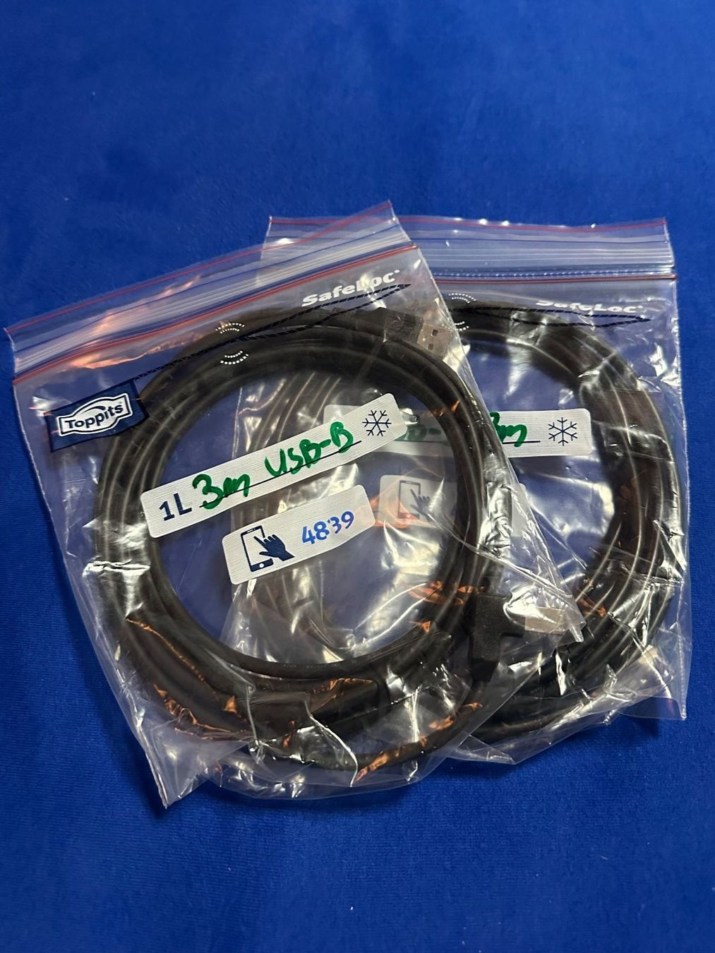 Cavi: 2x USB A–B Kabel, 3 m – Usato da Kloten venduto da Loears