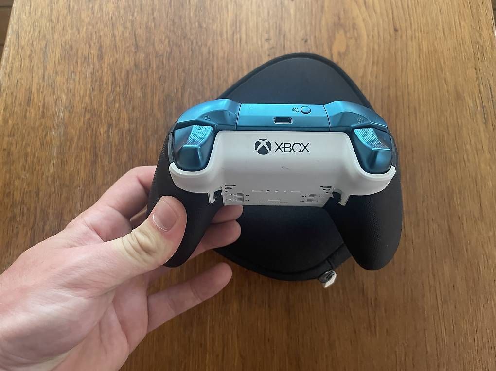 Microsoft Controller: Custom Xbox Elite Series 2 Controller – Nuovo (secondo la descrizione) da Knonau venduto da jovino01 1