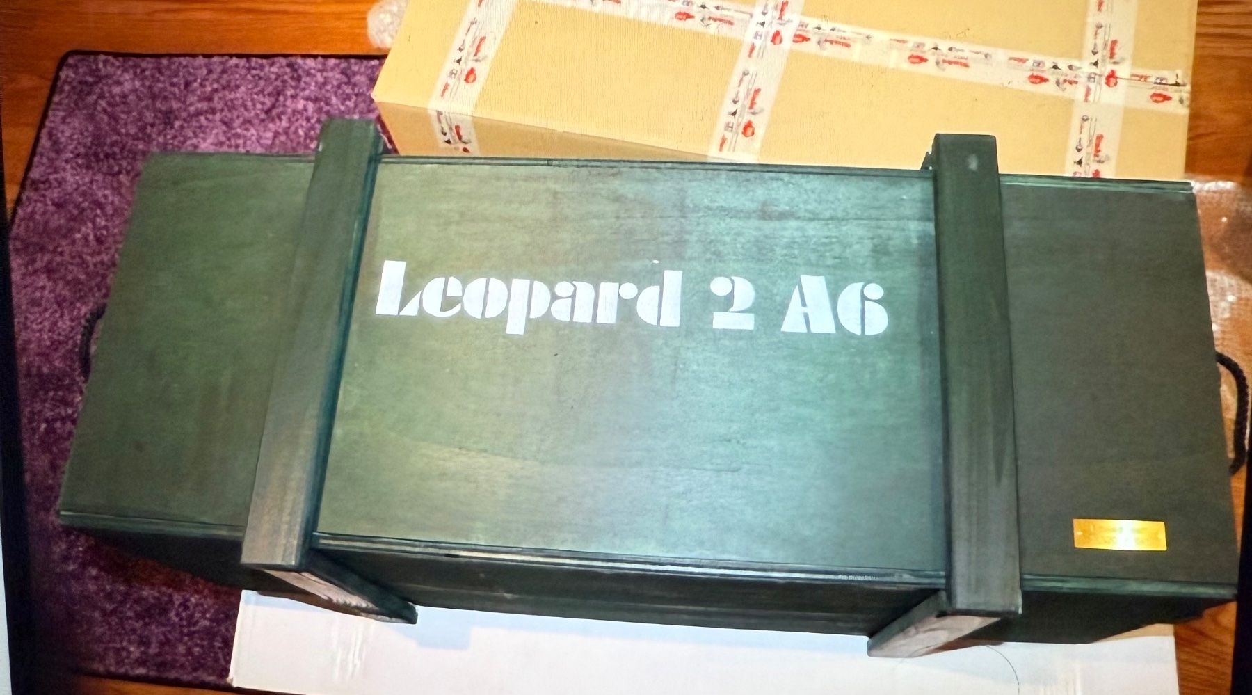 Tamiya Modellismo RC: Tamiya Leopard 2 A6 Full Option Werksgebaut – Nuovo e nell'imballaggio originale da Kloten venduto da Mak10auto 2
