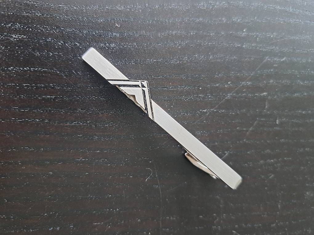 Spille & Fermagli: Krawattennadel Krawattenklammer 67 mm – Usato da Rothrist venduto da sal_k6ss