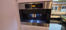 Miele Kaffeevollautomat CVA 5060 Festwasserans. 22118 Bezüge