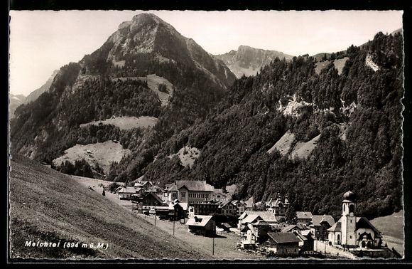 Cartoline postali: AK Melchtal, Ort mit Kirche und Bergpanorama – Usato da Berlin venduto da bartko-reher