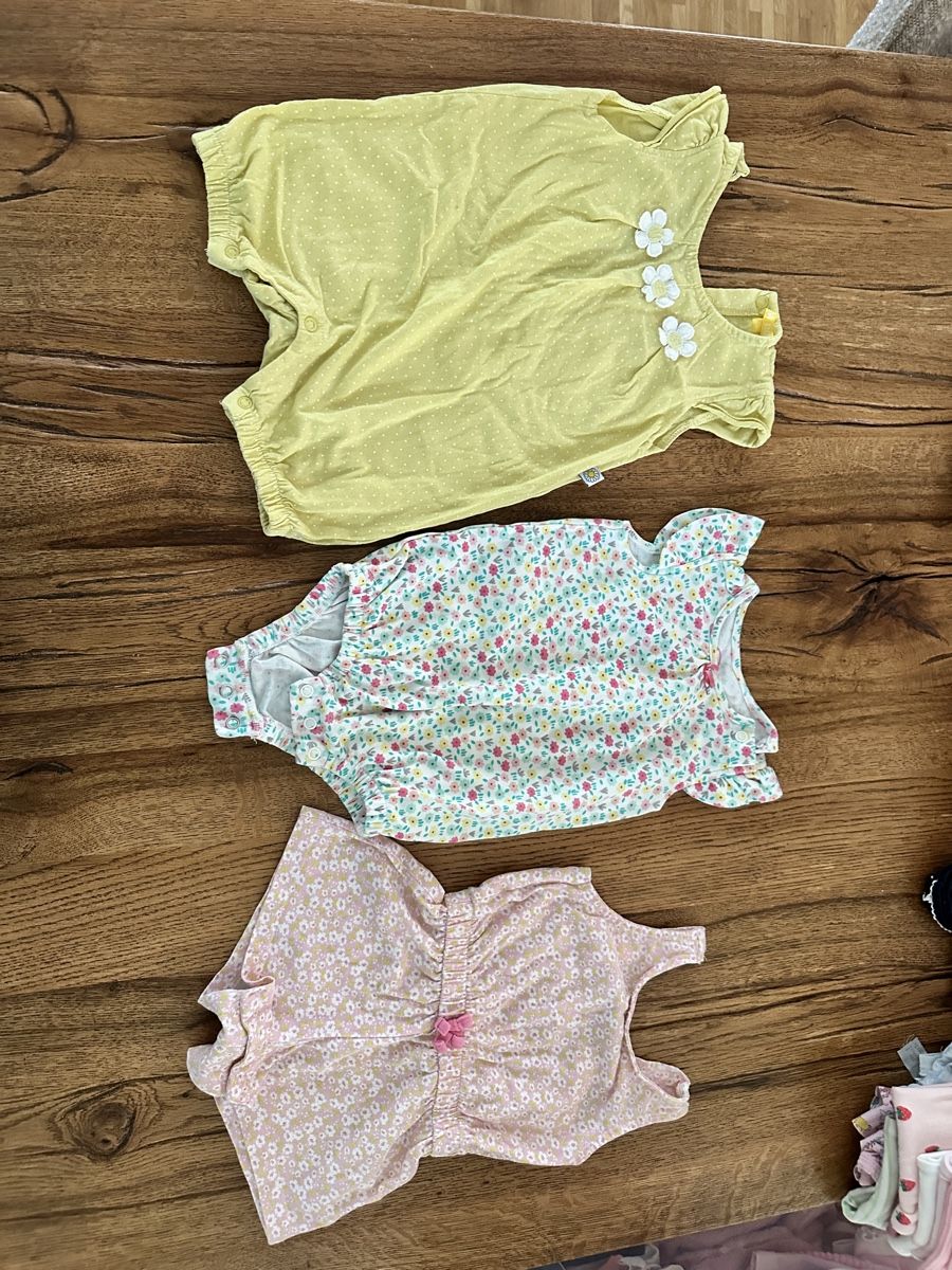 H&M Lotti & Set di vestiti: Mädchen Sommer - Kleider 74 – Usato da Ebikon venduto da amaxandx 2