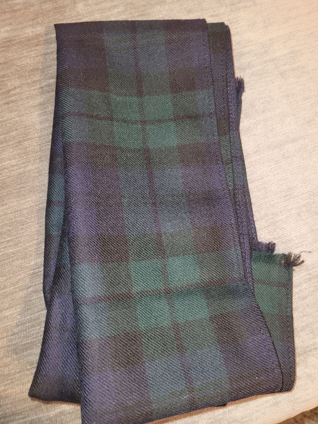 Foulard & Sciarpe: Klassischer Schal mit Karomuster - Winter Accessoire – Nuovo e nell'imballaggio originale da Bassersdorf venduto da K1966