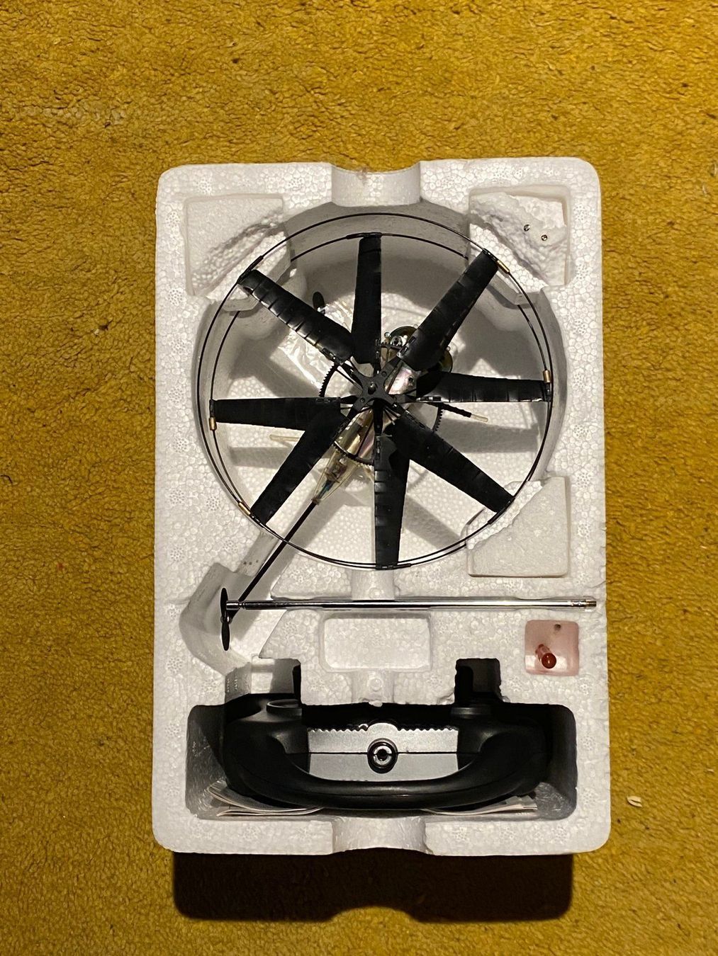 Modellismo RC: Mini Helikopter für Indoor – Usato da Hubersdorf venduto da Gewonnen 7