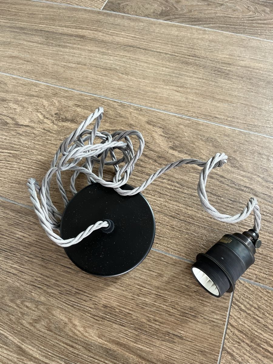 Interio Lampade: Lampe suspendue Nostalgia Lights Interio, 3 mètres – Nuovo e nell'imballaggio originale da Hauterive NE venduto da Lipal