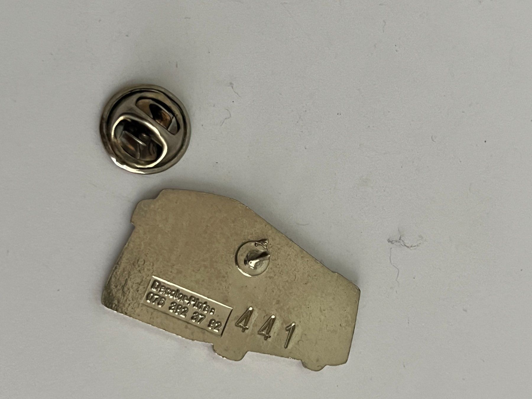 Placchette & Badge: Pin Bus HEIRI MEIER Bellikon 5454 – Usato da Dietikon venduto da sch_w2tw 1