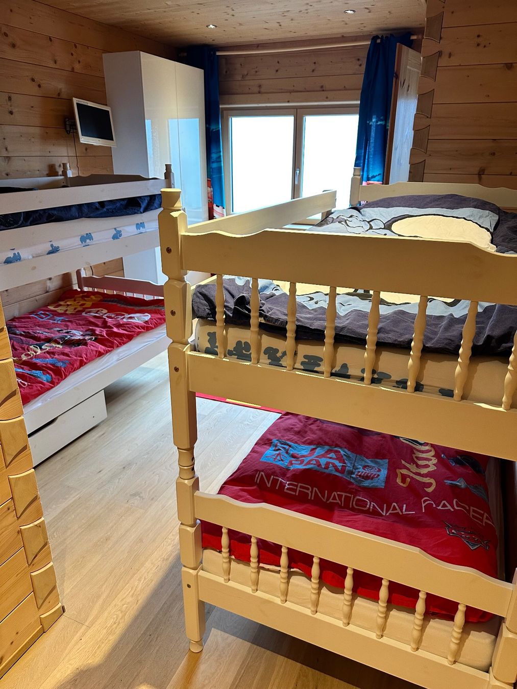 Etagenbett aus Holz weiss gebraucht guter Zustand (Neu (gemäss Beschreibung)) in Gersau für CHF 350 – nur Abholung auf Ricardo kaufen