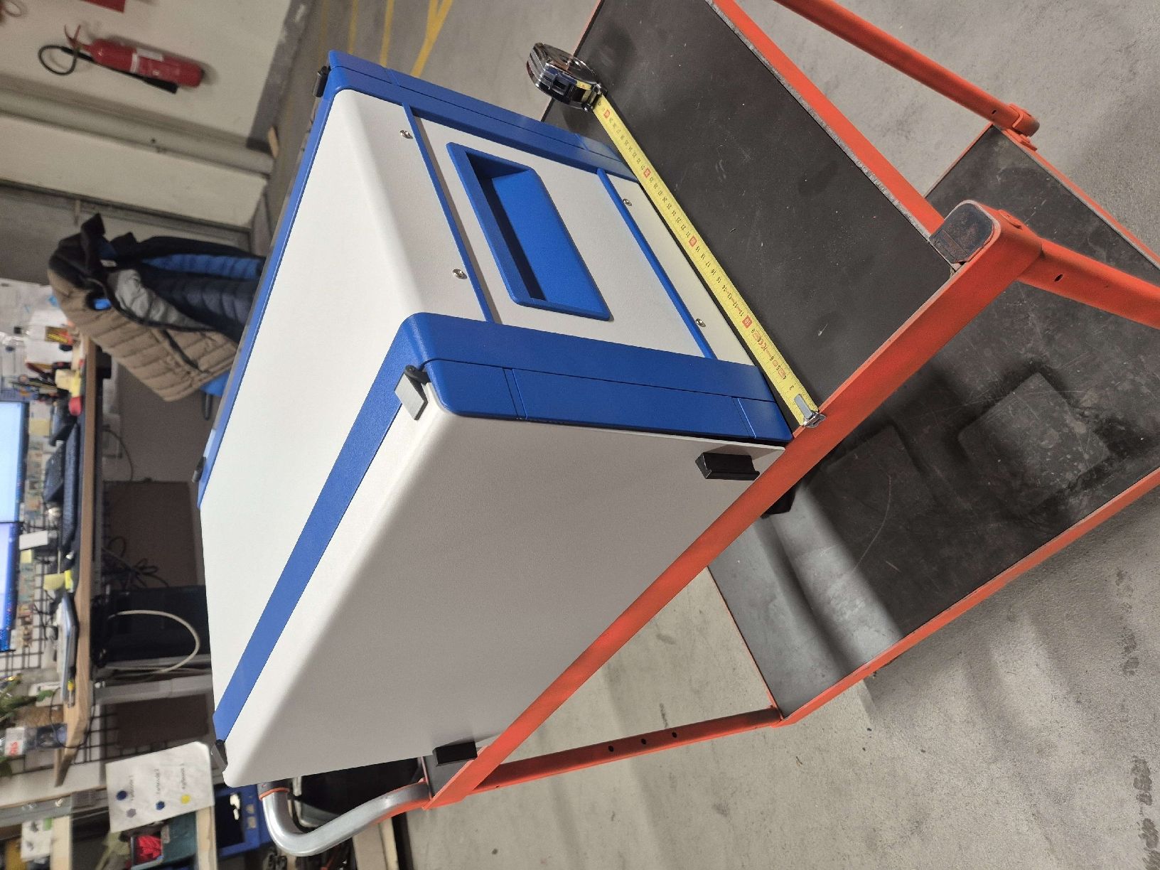 Casse di trasporto: Robuste Aufbewahrungsbox blau / weiss – Nuovo (secondo la descrizione) da Thalwil venduto da Moritz.A 1