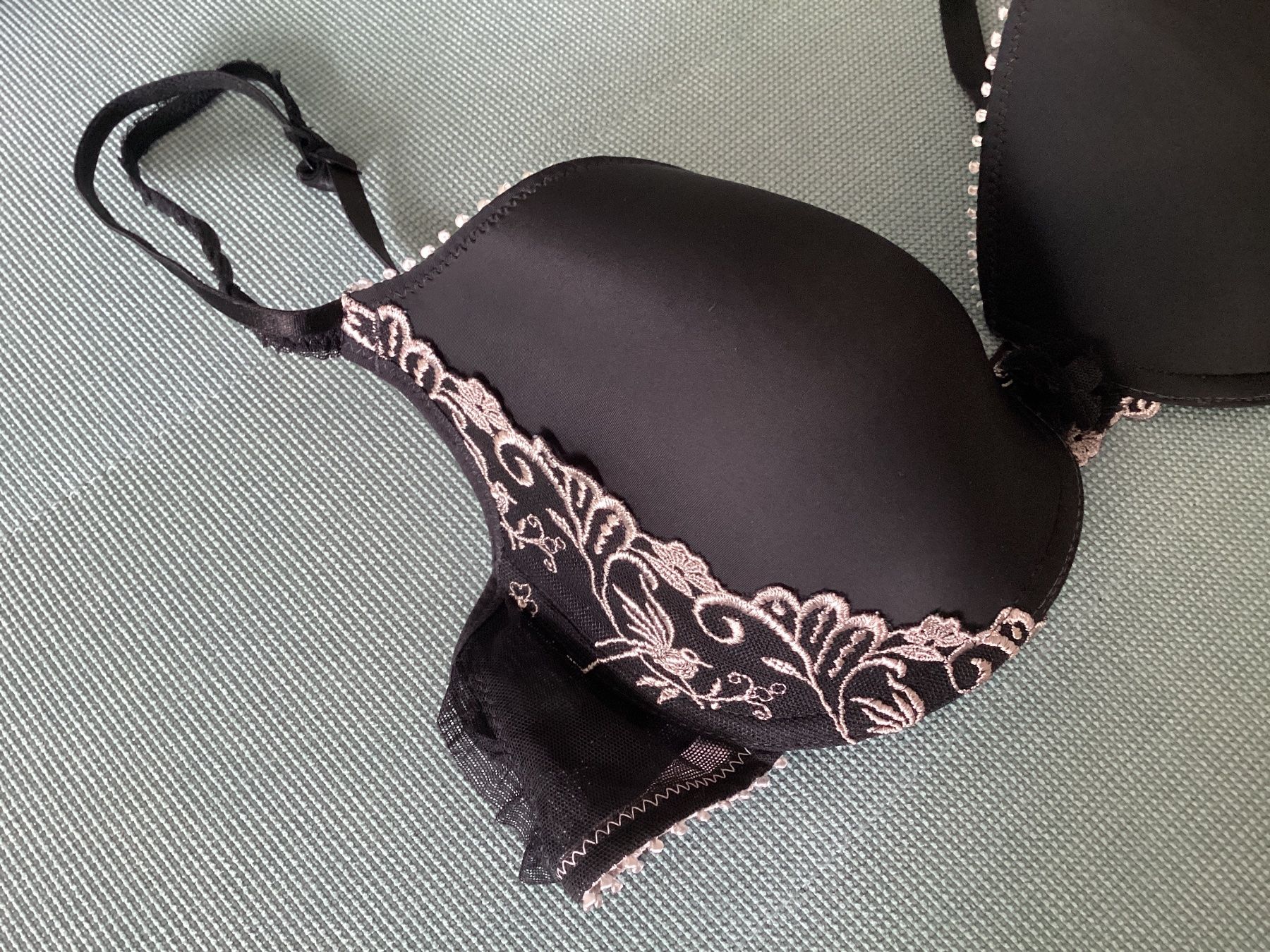 Passionata Altra biancheria intima: Passionata BH Grösse 75C – Usato da Riehen venduto da Inerv03 3