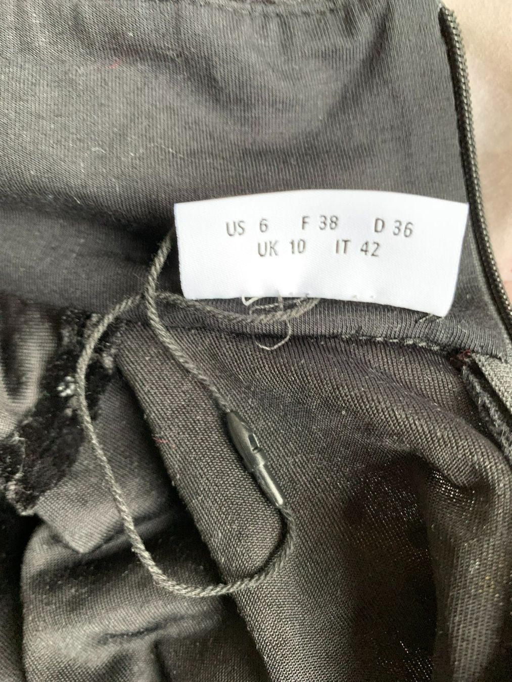 Akris Maglioni & Felpe: AKRIS: Exklusiver Rollkragen-Pullover mit Glitzersteinen, 36 – Nuovo (secondo la descrizione) da Luzern venduto da designluzern 5