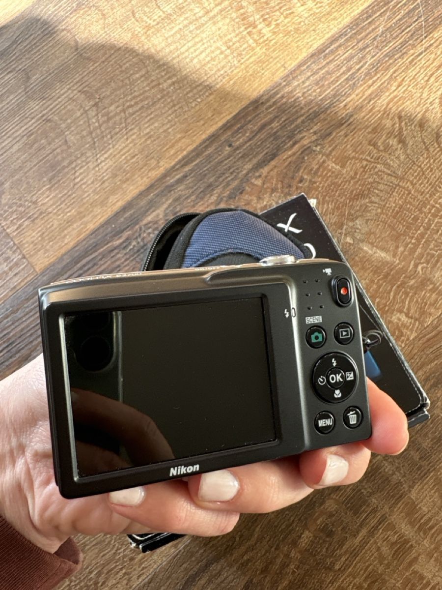 Nikon Fotocamera: Nikon Coolplix S2700 Kamera – Usato da Bern venduto da LoveVintageY2K 4