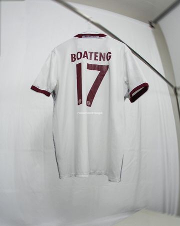 Bayern München 2016/17 Auswärtstrikot Jerôme Boateng M
