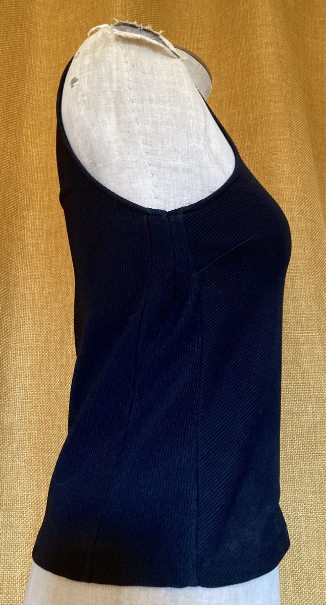 H&M Top: Top noir en Lycra – Usato da Ardon venduto da hel_2sxp 3