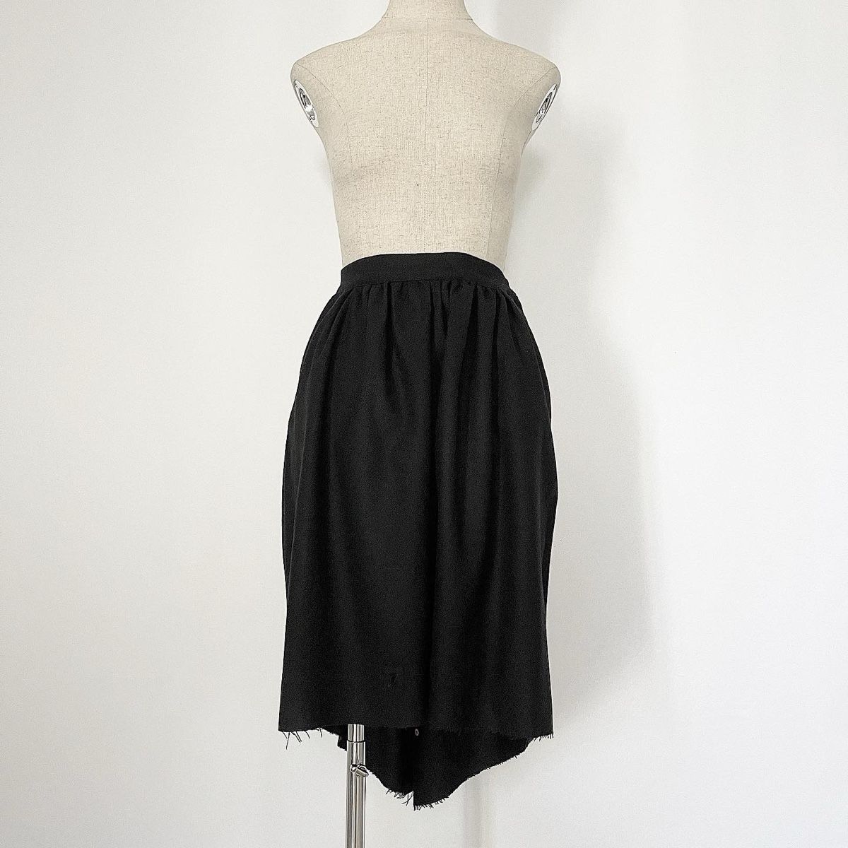 Gonne: ALEKSANDR MANAMIS Skirt-Short – Nuovo (secondo la descrizione) da Emmen venduto da Avviivva_Com2023 1