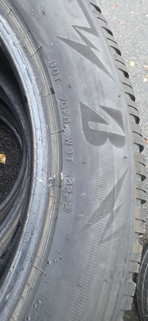 Bridgestone Pneumatici & Ruote complete: Winterpneu 235/55/R19 M+S – Usato da herzogenbuchsee venduto da jamma01 2