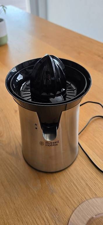 Elettrodomestici da cucina: Presse-agrumes électrique Russell Hobbs – Usato da Vicques venduto da ELrapha777