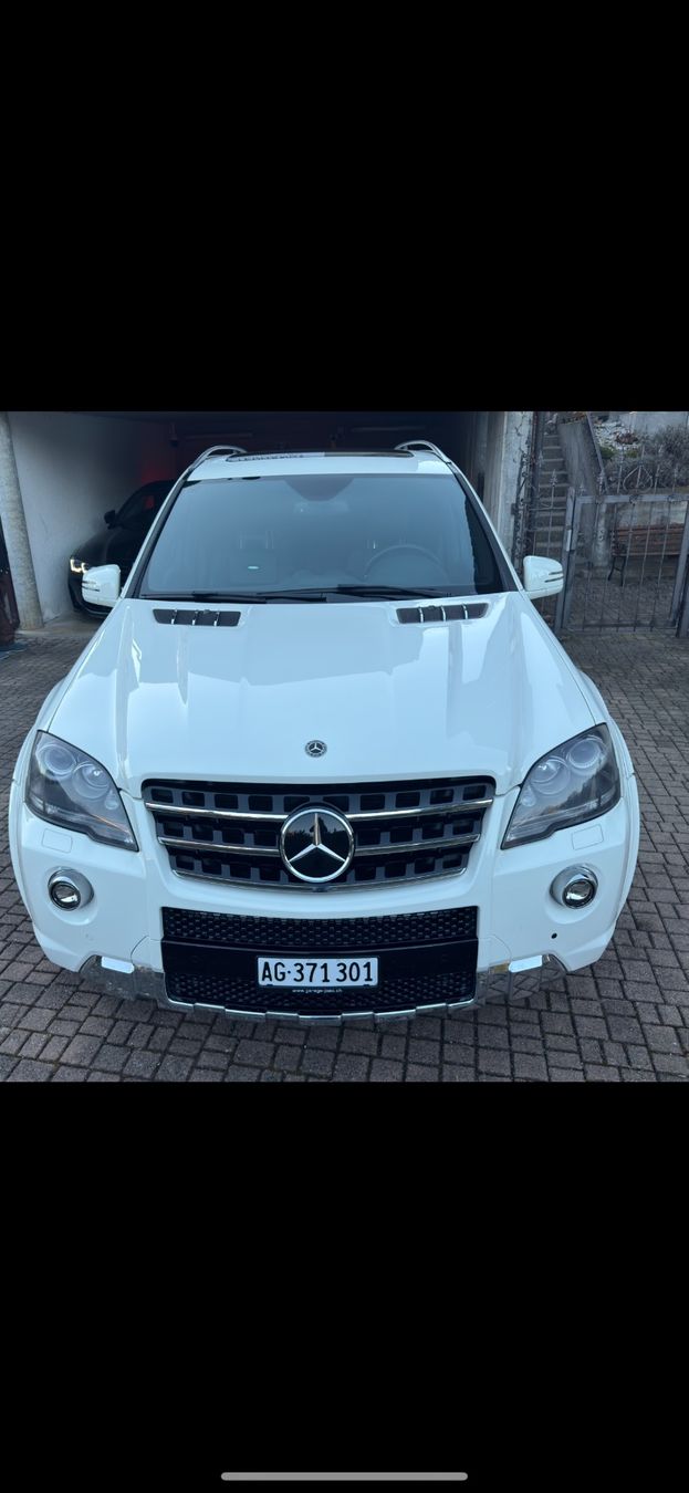 Mercedes-Benz Autos: Ml63 AMG – D'occasion à Ueken par Renault52 6