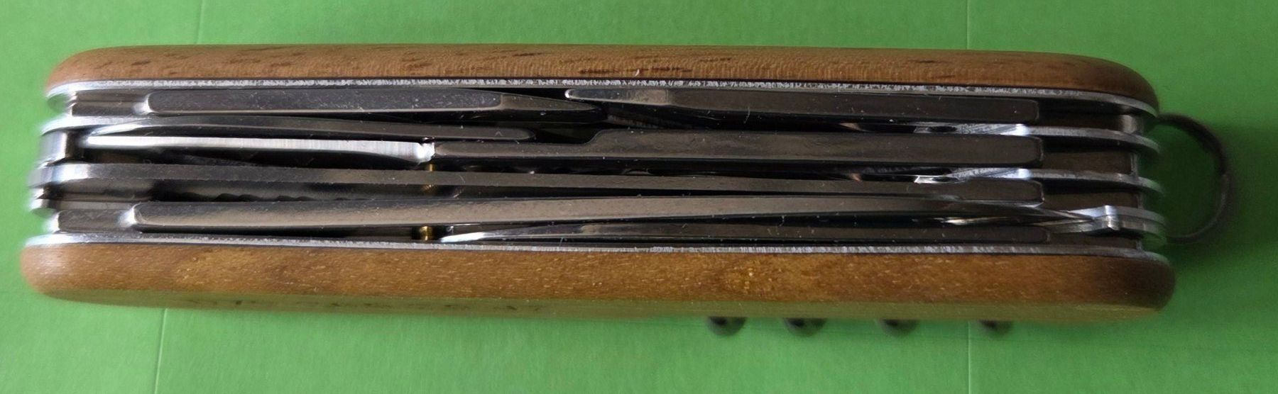 Victorinox Coltelli tascabile: Victorinox Huntsman M.Rebmann - Bagger & Tiefbau hell – Nuovo (secondo la descrizione) da Gossau SG venduto da tenerife11 1