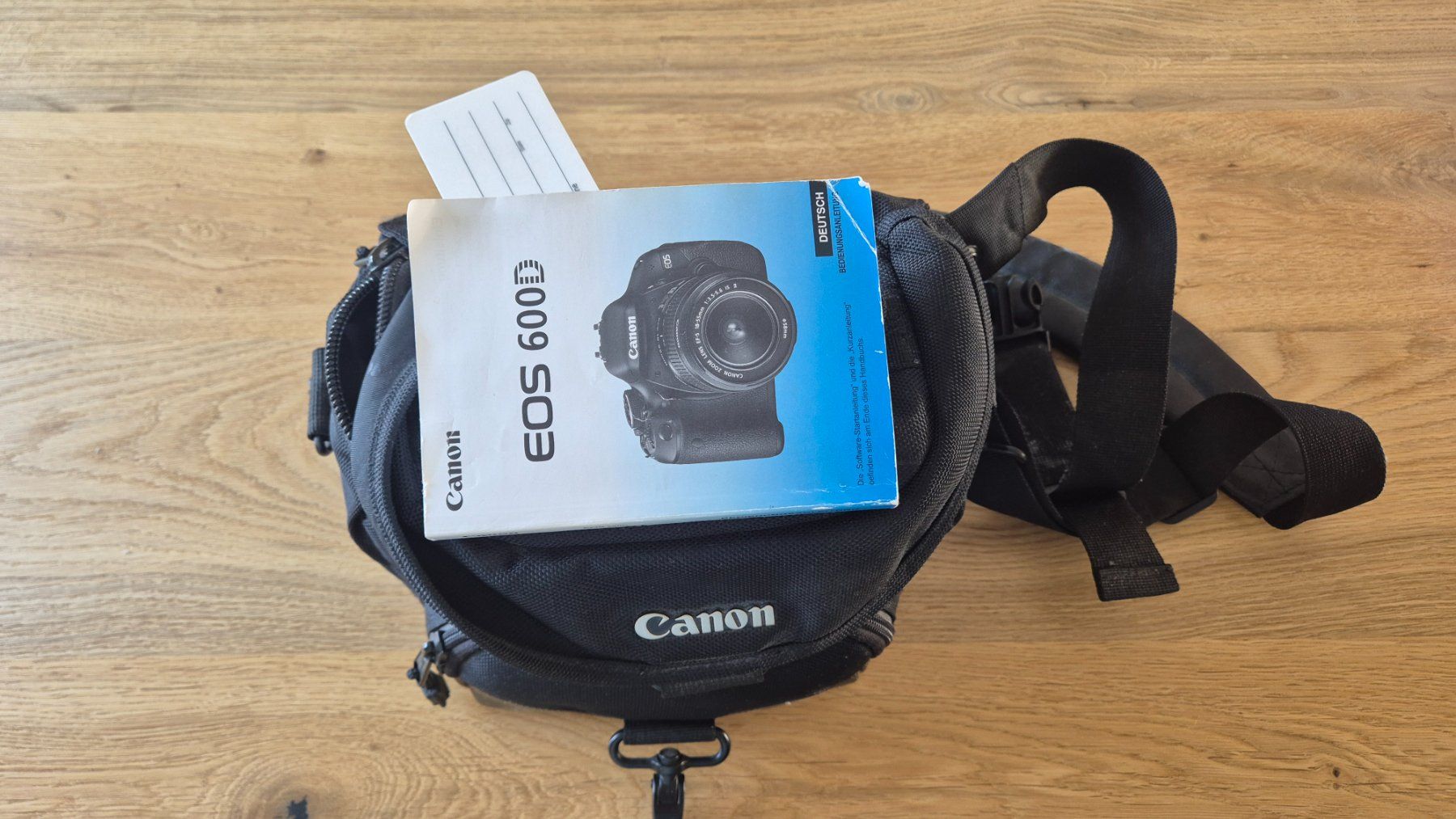 Canon Fotocamera: Canon EOS 600D Spiegelreflexkamera mit Objektiven und Tasche – Usato da Arbon venduto da Satschmo1 1