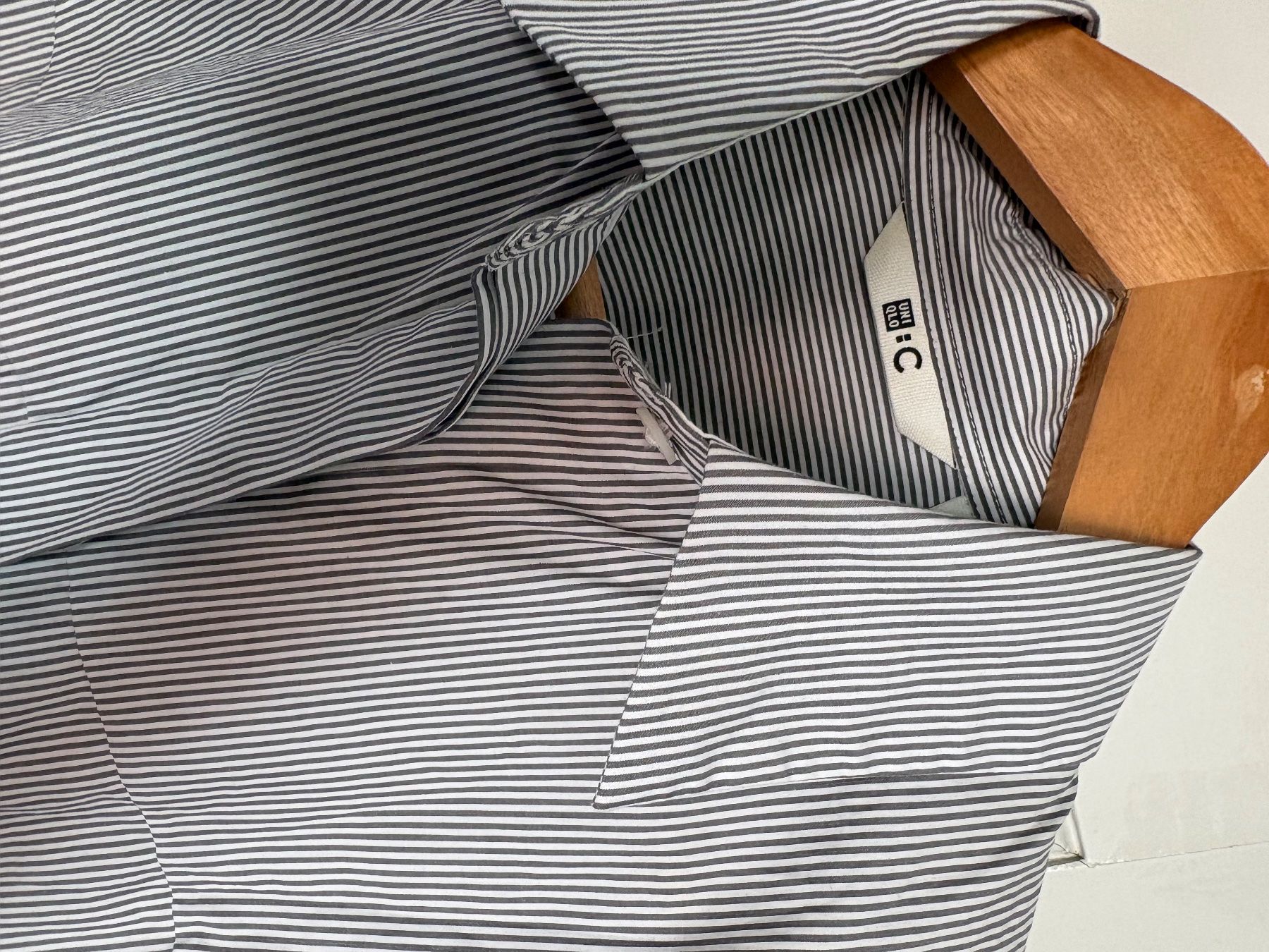 Camicette: Hemd von Uniqlo – Usato da Wallisellen venduto da lin_v 1