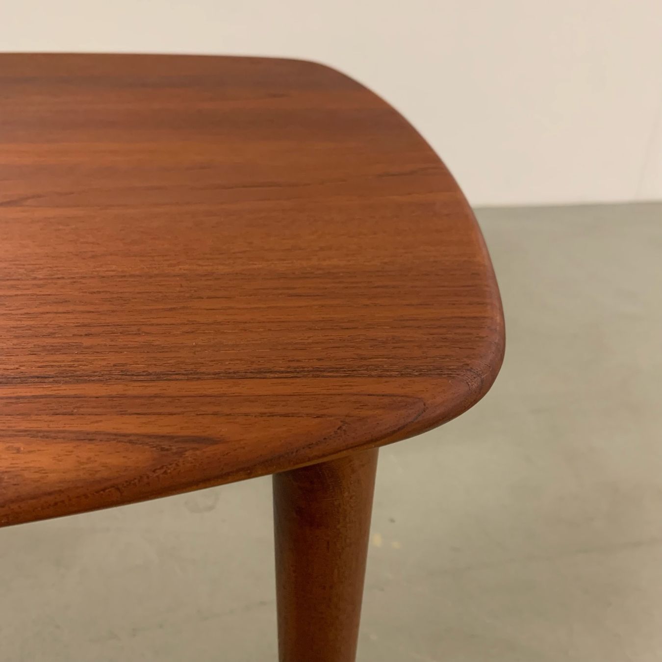 Tavoli: MidCentury Teak Couchtisch Sofatisch 60er – Usato da Basel venduto da MidMod20C 4