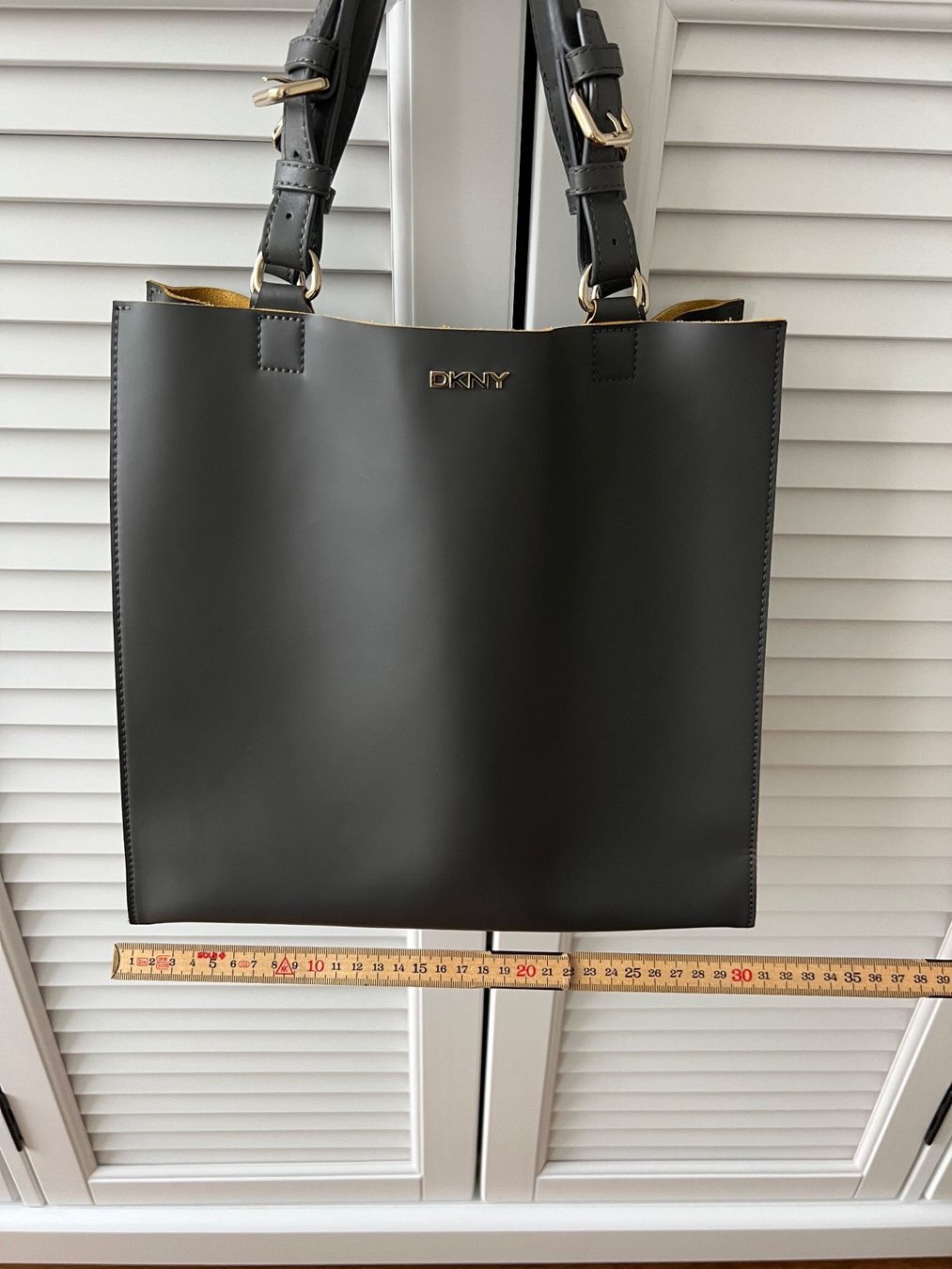 DKNY Taschen für Damen: DKNY Tasche – Gebraucht aus Glattpark(Opfikon) von ste_n99y 6