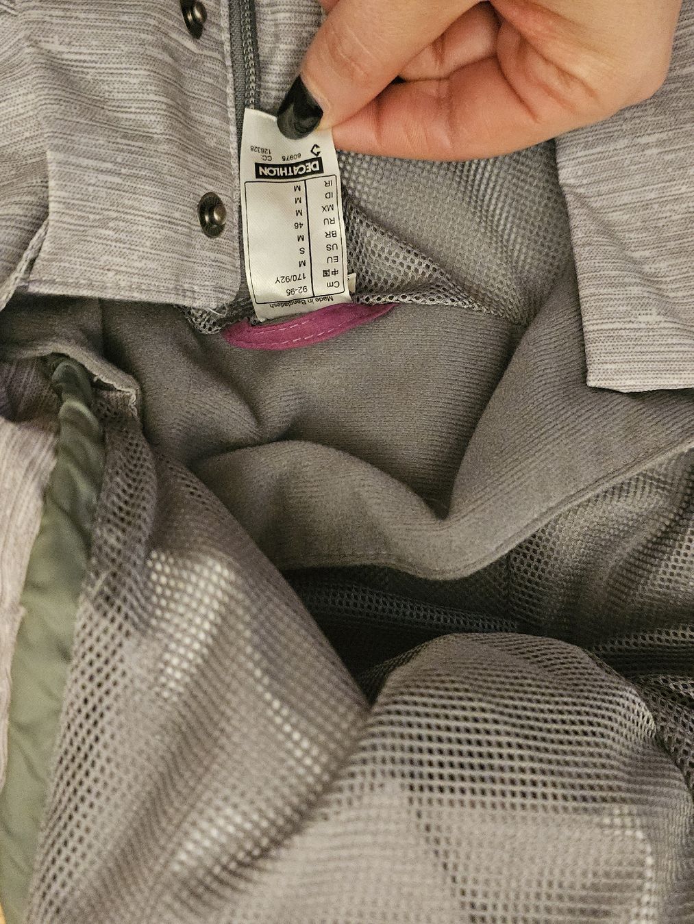 Decathlon Giacche: windjacke quechua – Usato da Oberengstringen venduto da gre_7wv8 2