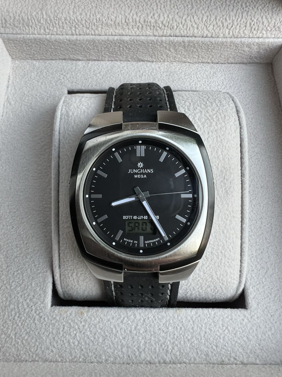 Junghans Uhren: Junghans Mega - comme neuf - homme  – Neu (gemäss Beschreibung) aus Lausanne von loi_kbd7
