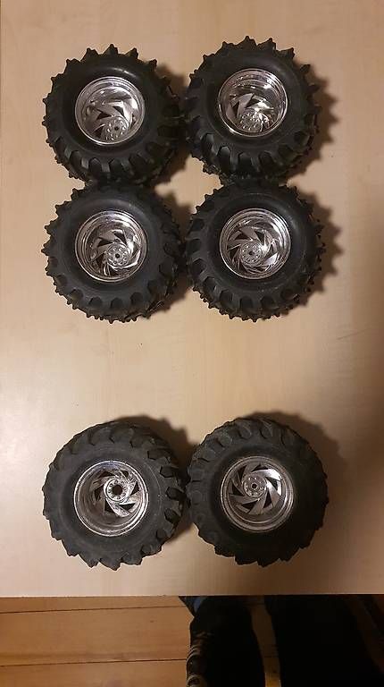 Modellismo RC: Rc Räder mit Noppen, Gebraucht, 12mm hex – Usato da Peist venduto da Chrigi7029