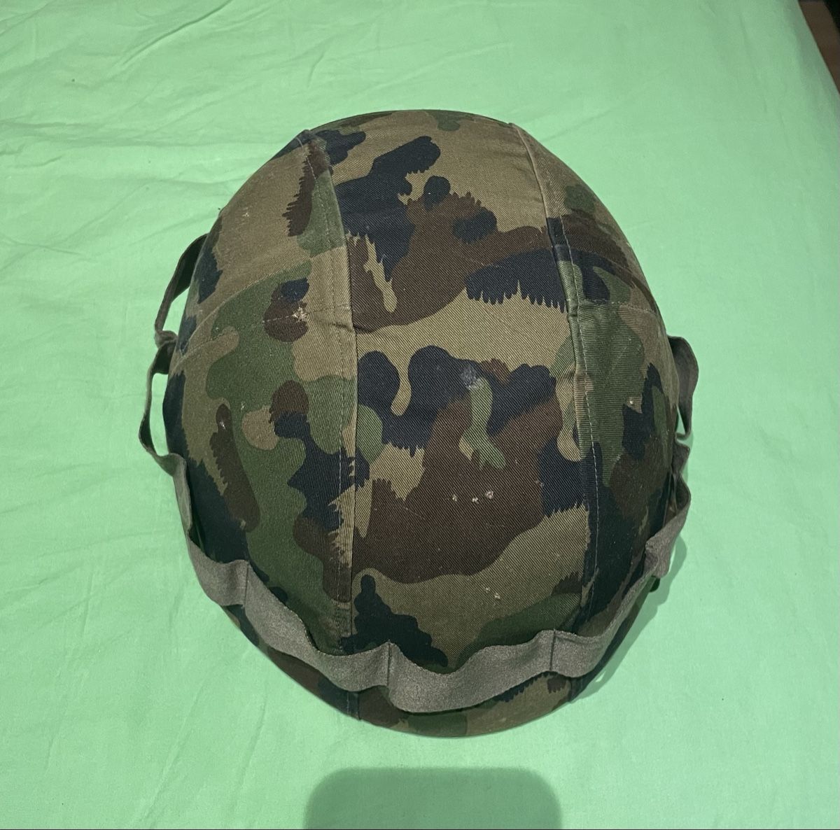 Uniformi & Effetti personali: Armee Helm – Usato da Wila venduto da Lokelo