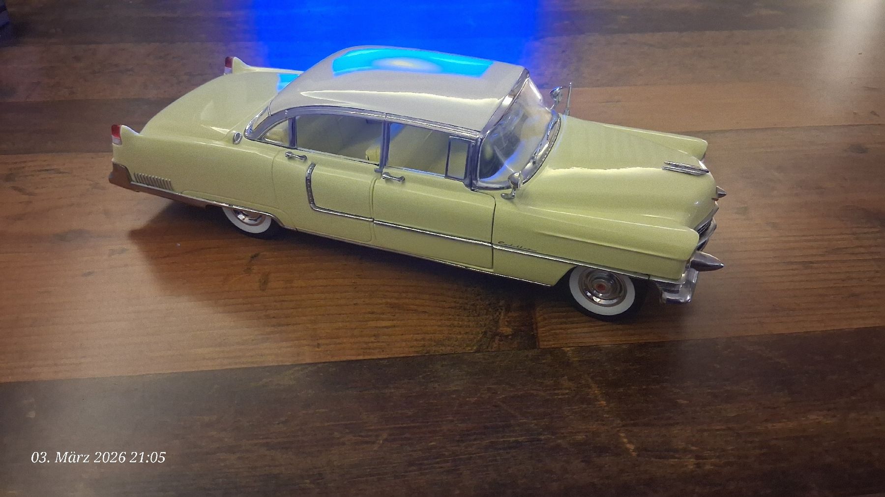 Greenlight Modellini d'auto: 1955 Cadillac Fleetwod 1:18 Greenlight – Nuovo (secondo la descrizione) da Wolfenschiessen venduto da 2-stroke-garage 1