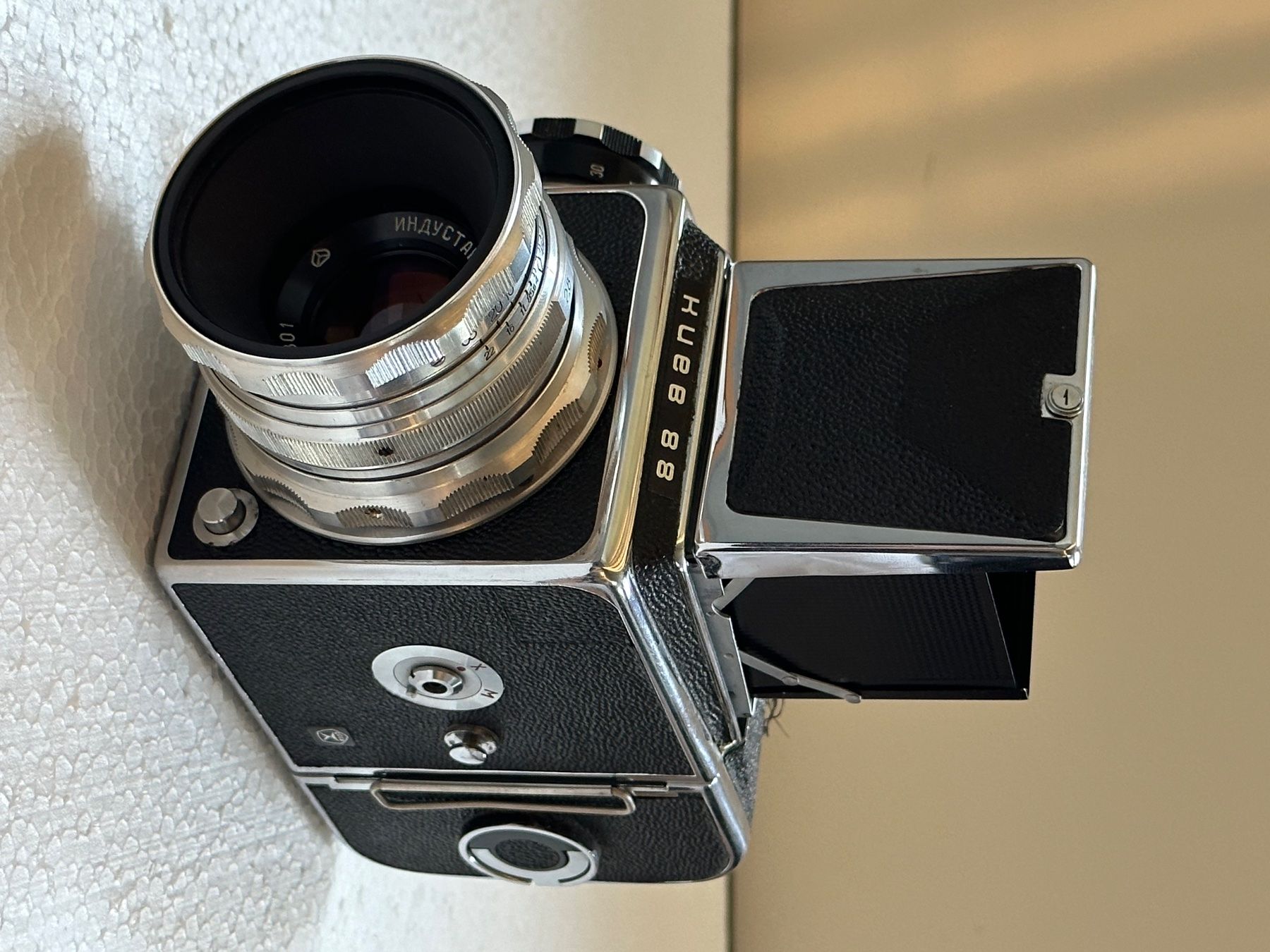 Fotocamera: Kiev 88 Mittelformat Kamera – Usato da Liestal venduto da fil_z6c9