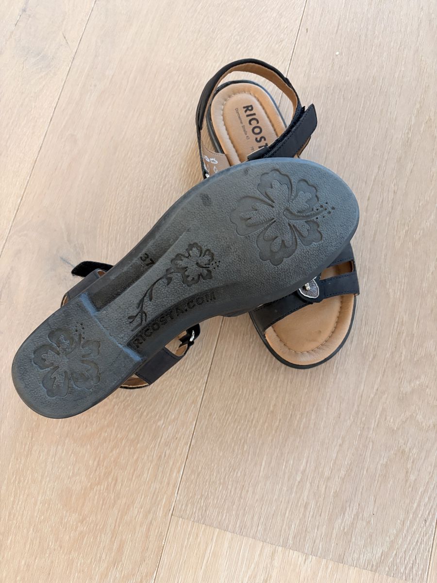 Ricosta Scarpe per ragazze: Ricosta Sandale Gr 37 – Usato da Dübendorf venduto da Technomaster 1