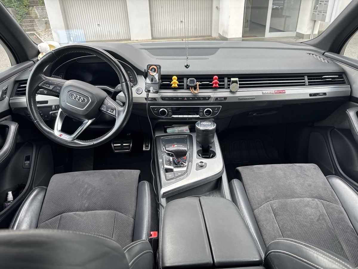 Audi Automobili: Audi Q7 3.0 tdi – Usato da Neuenhof venduto da Csercsitsgabi 4