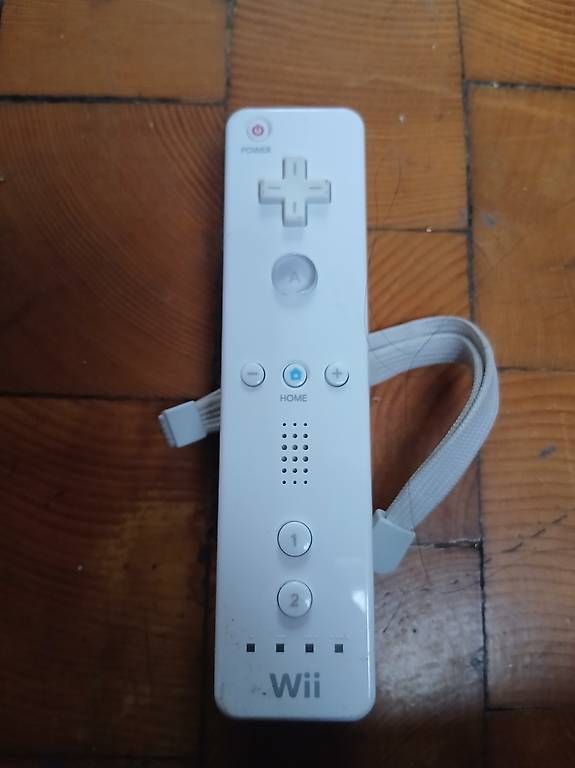 Nintendo Controller: Wii controller – Gebraucht aus Locarno von sch_r2rh