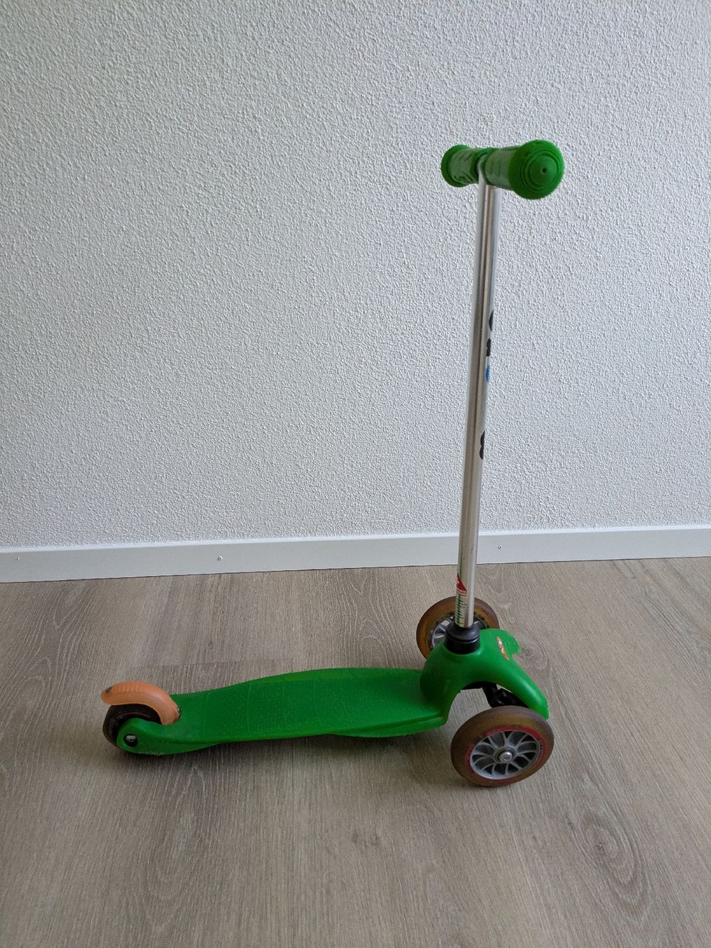 Micro Kickboard: Micro Mini Scooter / Trottinette 3in1 – Usato da Kölliken venduto da mic_9n9d 1