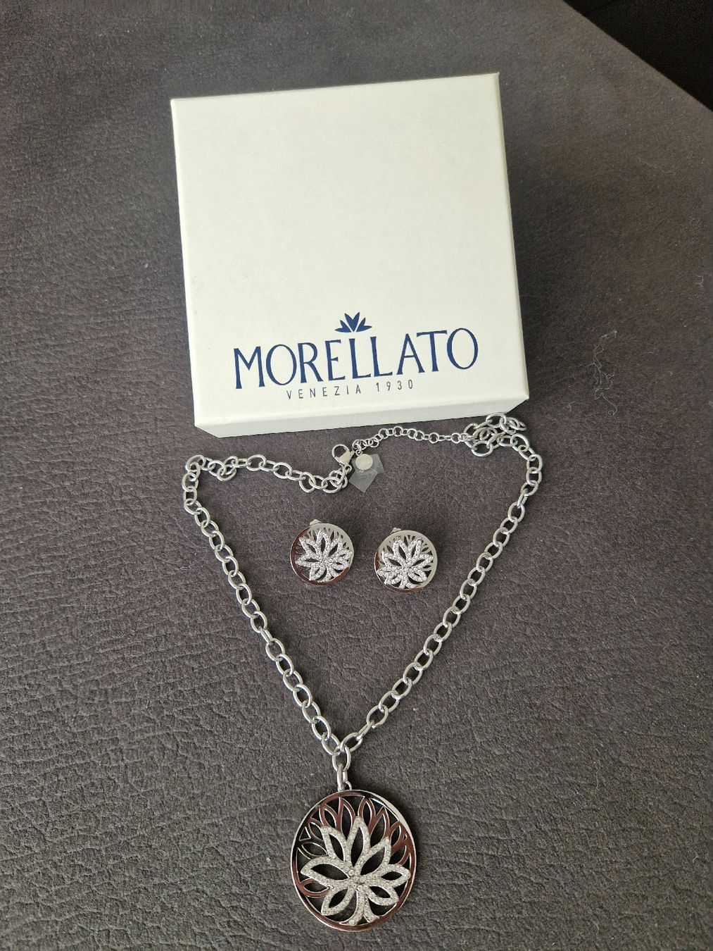 Altri gioielli: Set collana e orecchini Morellato  nuovo in box – Nuovo e nell'imballaggio originale da Lugano venduto da imp_c5zx 3