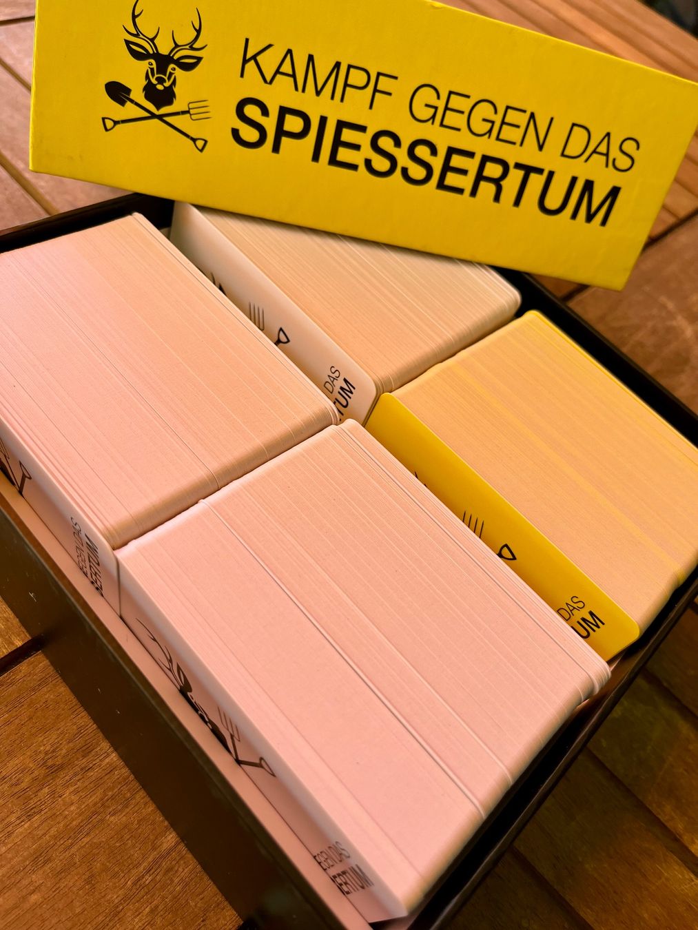 Spiele: Karten/Trinkspiel " Kampf gegen das Spiessertum" – Neu (gemäss Beschreibung) aus Zürich von Gurkis 1