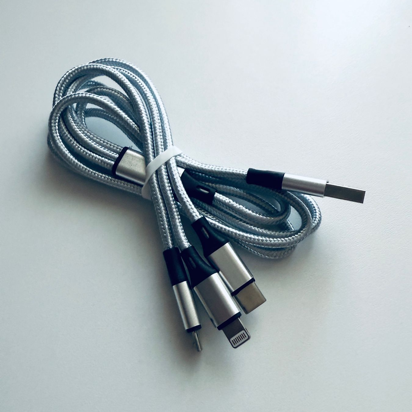 Cavi: USB-A auf 3in 1 Multi Ladekabel USB-C & Lightning & Micro B – Nuovo (secondo la descrizione) da Basel venduto da MY.AIRPODS.SHOP 7