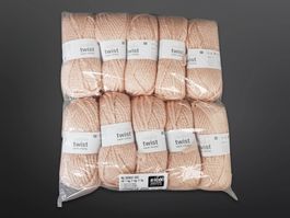 RICO DESIGN dicke Wolle Puderrosa 10 Stk.