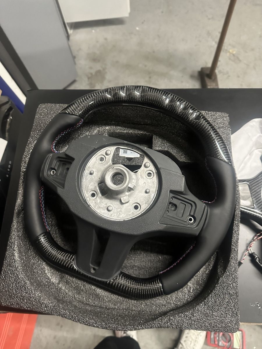 BMW Tutti pezzi di ricambio auto: Bmw carbon Performance lenkrad X3 G01 X4 G02 – Nuovo (secondo la descrizione) da zuchwil venduto da MDF_platinum 6