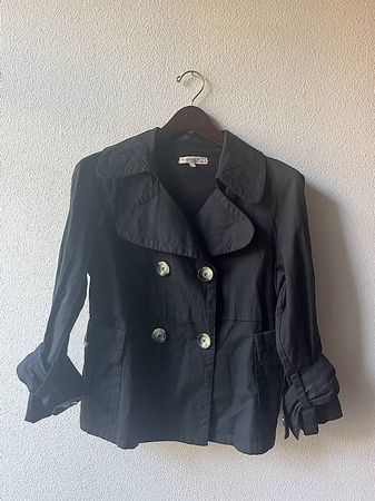 Veste printanière noire
