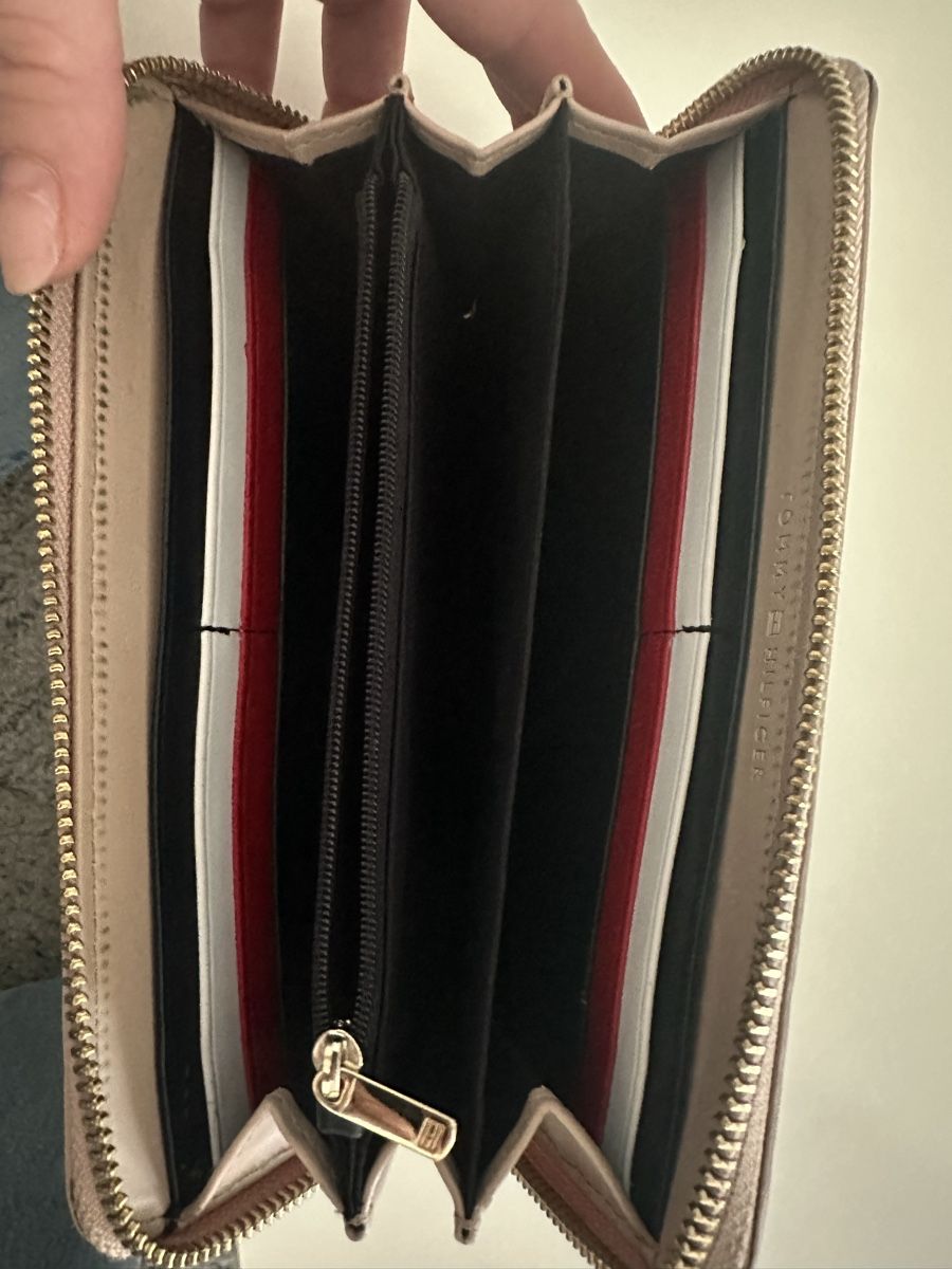 Portamonete: Tommy Hilfiger Portemonne – Usato da Buttikon SZ venduto da Dana2002 1