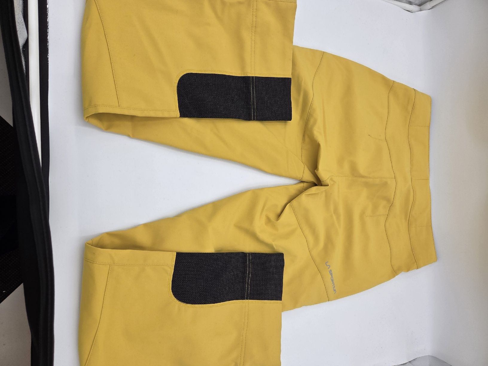 La Sportiva Hosen: La Sportiva  – Neu und originalverpackt aus Adligenswil von Die-Fundgrueb 1